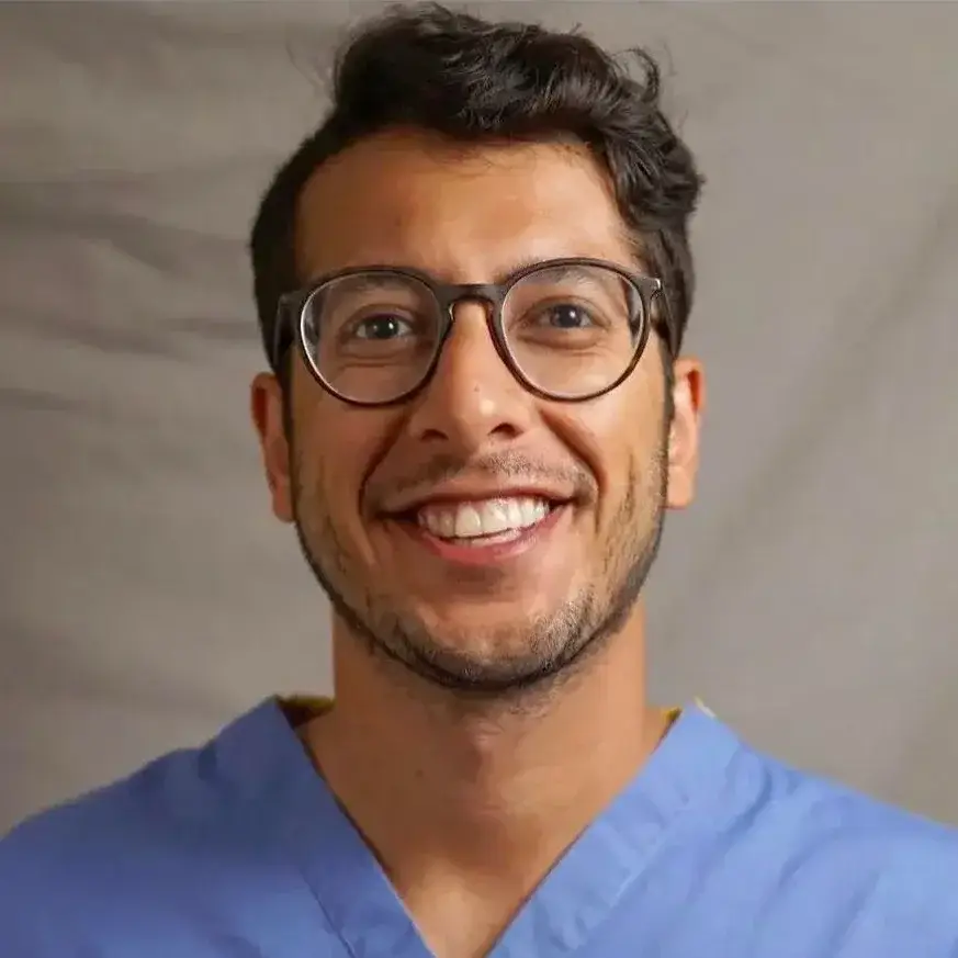 Dr Kishan Lakhani – Specialist in Invisalign & Cosmetic Dentistry